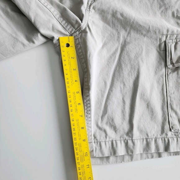 Eddie Bauer Shorts Mens 37 Utility Cargo Grey Tan 100% Cotton Casual Everyday - Picture 4 of 12